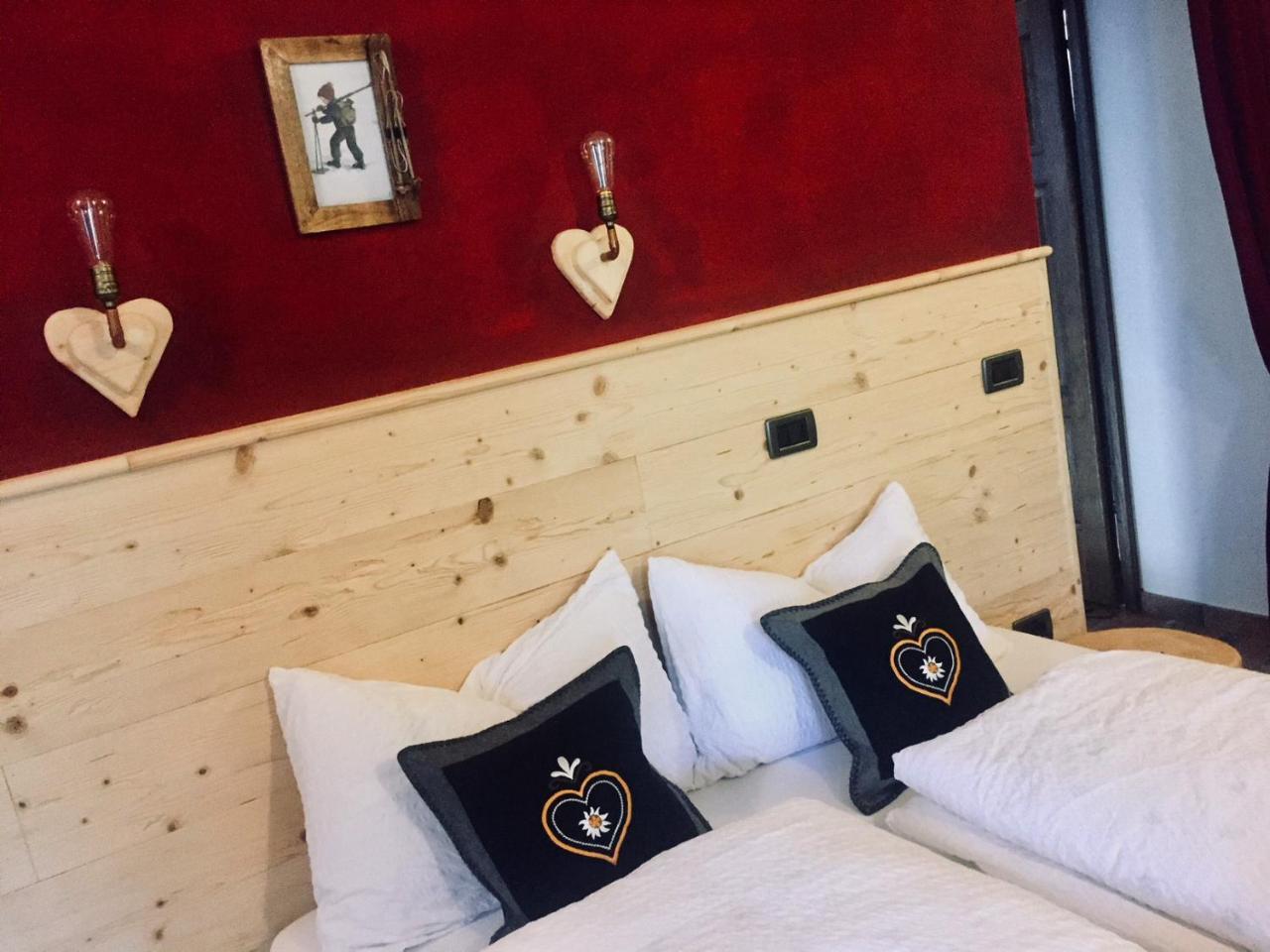 Casa Benassi ,Room&Suite , Con Zona Benessere Риолунато Экстерьер фото